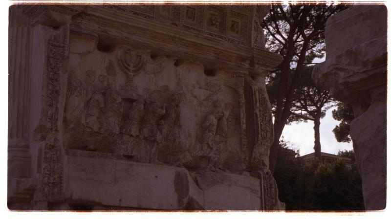 OY! COME BACK HERE YOU BLOODY GANUFS!