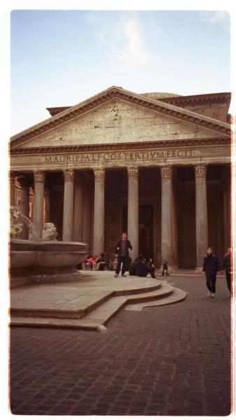 "Friends! Romans! Countrymen!...err....."